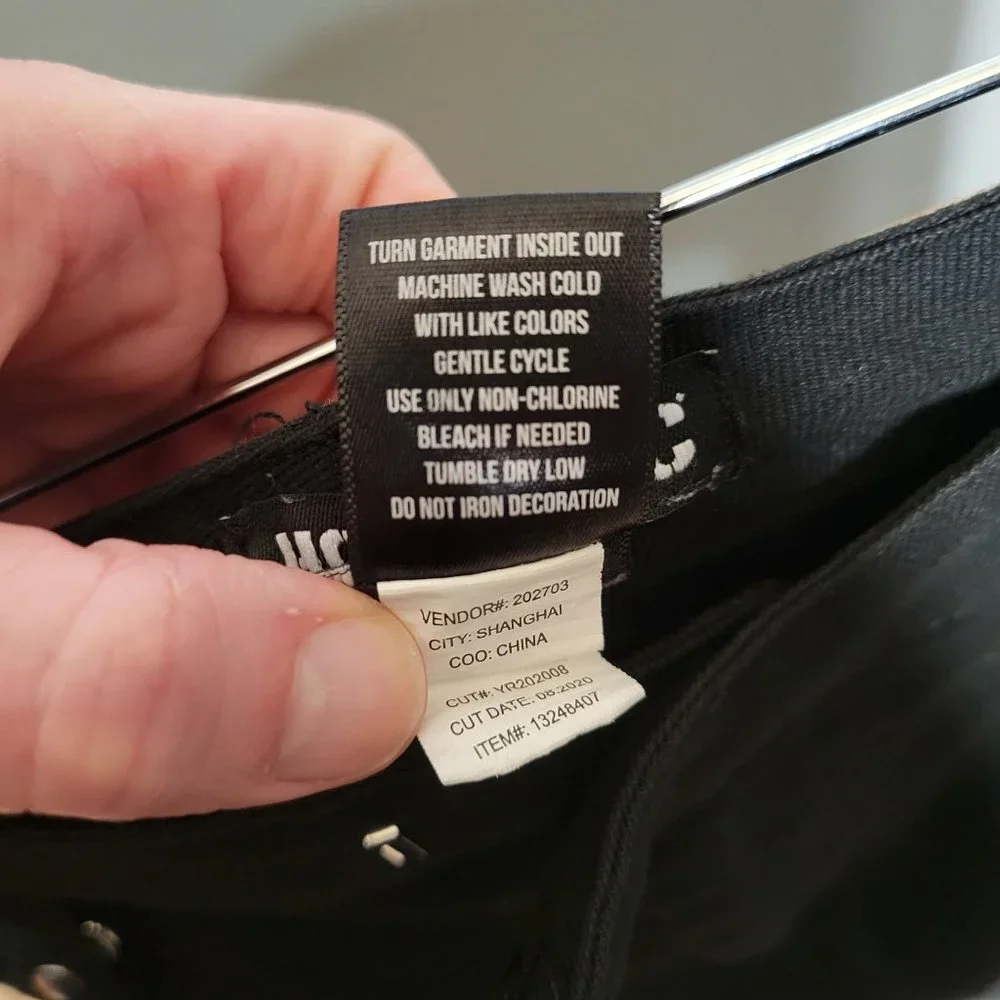 Hot Topic black strap